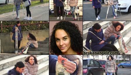 Rita Term SLWC Crutching with Cold Toes Gets a Little Help From her Friend with Foot Play (in HD 1920X1080)