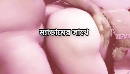 Bbw Bangladeshi big ass beautiful mature hot sexy Shila aunty cheating hasband and doggy style hard fuck by hasband friend in ho