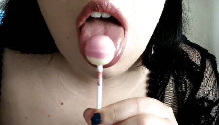 Chupa Chupa Blowjob on Big Nipples