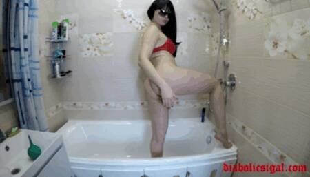 Sweet Enema In The Bath
