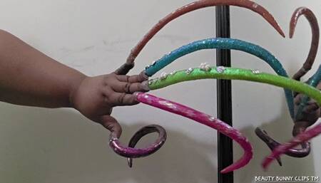 REFLECTED TINGLES FINGERNAILS AND TOES