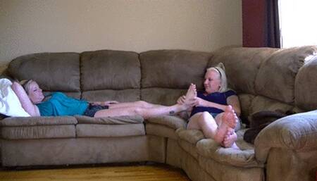 Jessica licking Angie (mp4)