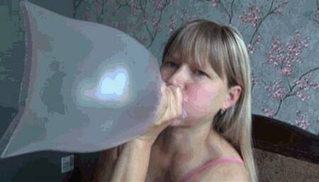 PLASTIC BAGS BLOW TO POP IB