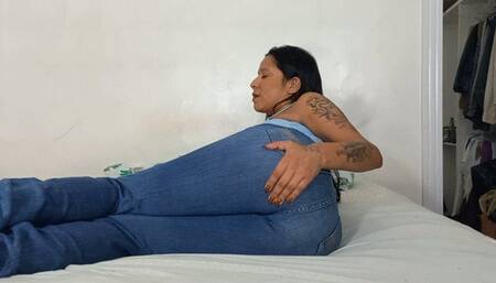 Queen Anita P and Ana Ayumi Worshiping Their Long Farts - Full Video