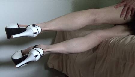 Lilly, her new shoes, her side calf flexing