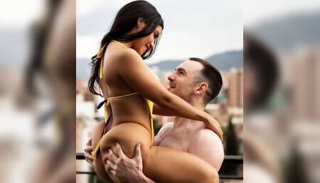 Beautiful Colombian Hotwife Cheats on Husband Raw with Waiter and Takes Massive Creampie
