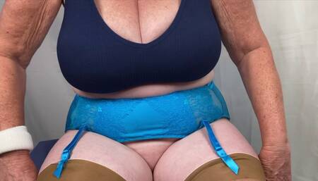 Mrs Mature Feet removing her soft Bralette Part 2