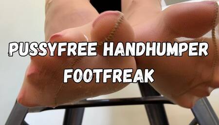 Pussyfree Handhumper Footfreak: Obsessed with My Perfect Pink Toes in Nylons