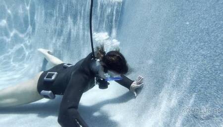 Pool Cleaning With Bad Air Carissa Dumond