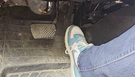 Trying to have fun in old Nike air