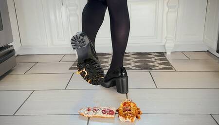 Pizza Crush In Platform Mules