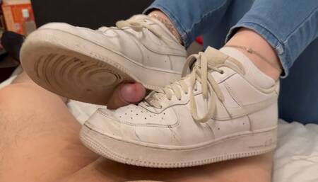 Dirty Nike AF1 Schuhjob POV