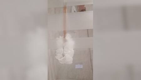 Exhibition in the shower