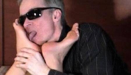 Foot Pleasure with Vicky, part 2 (avi)