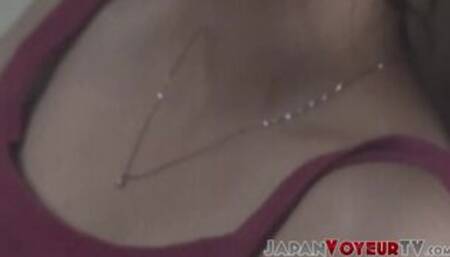 A vibrator did its job of pleasuring the pussy of this Asians pussy