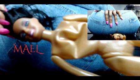 Ebony Bitch Crushed In Denim Jeans And Ass Smothered Unaware