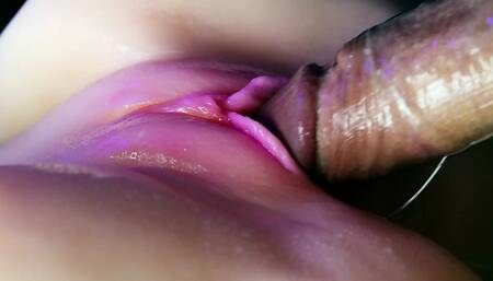 Juicy pussy close-up absorbs a portion of sperm from a big cock and slurps!