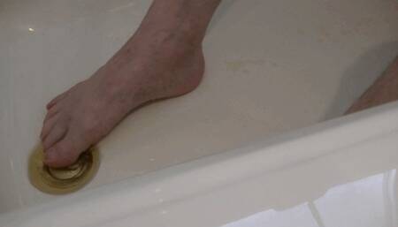 Pee drops on Balls (mp4)