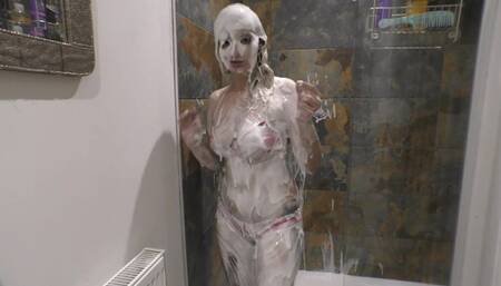 Dolly's Bikini Gunging