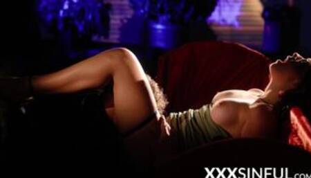 Norah Juliette takes big dick inside her pussy after their first date