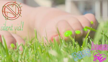 Sunny Feet!: Enjoying a quick break outside