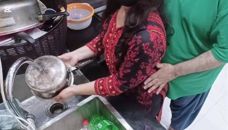 Pakistani Beautiful Maid Fucked In Kitchen While Busy In Work