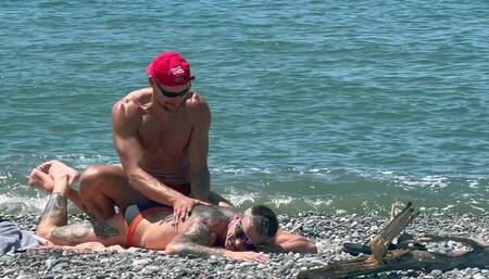 Great fucking after swimming. Kit Belove quickly cums in Falcon Al ass right on the beach