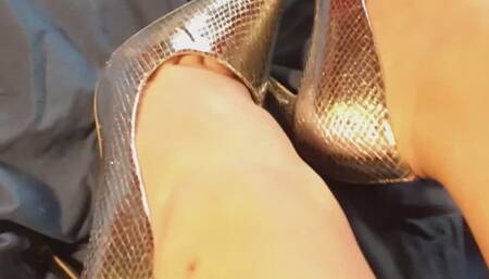 000008 Dama Vida - FootFetish – Silver high heels