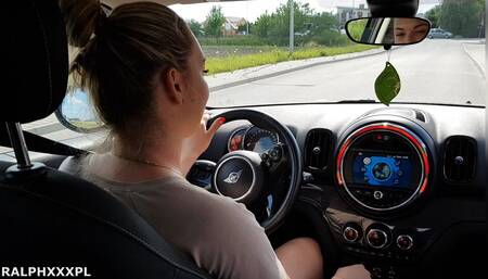 Hot Cheating Wife Pickup a Stranger and Blow Him in Car on a Street