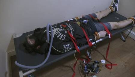 Strapped down sub fed by automatic feeder