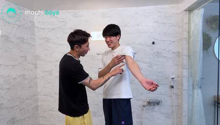 Sexy Body to Body Oil Bath Massage