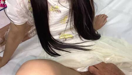 The Virgin Girl Asked to Fuck Her Pussy After Seeing Her Tuition Teacher's Thick Cock