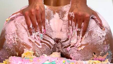 Cake Sitting: Cum For My Big Latina Ass, Papi! 4K