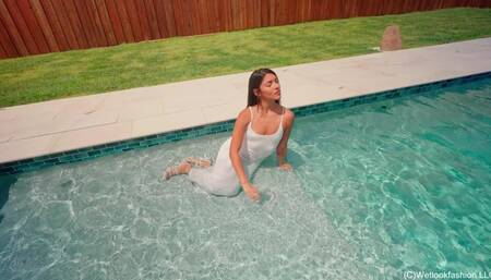 Jolissa is Pretty Wet in White