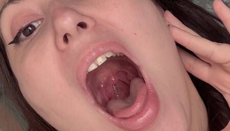 Female giant seduces you and ends up eating you