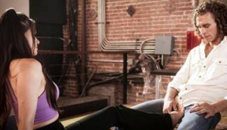 Busty actress lands a role with footjob