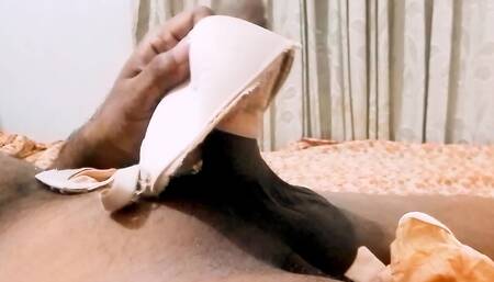 Desi Indian Muslim Guy Jerking off with Aunty's Bra.