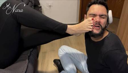 Nara makes him smell, clean and gag on her stinky feet (1080 EN-sub) - Foot Slave - Foot Domination - Foot Worship - Foot Humiliation