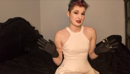 Your doctor, Priestess Poison, puts on black surgical gloves to examines you during your yearly physical exam and then humiliates your circumcised cock - 4K