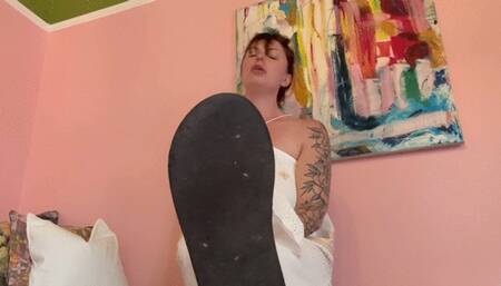 Sniff, lick and clean my dirty feet and flip flops