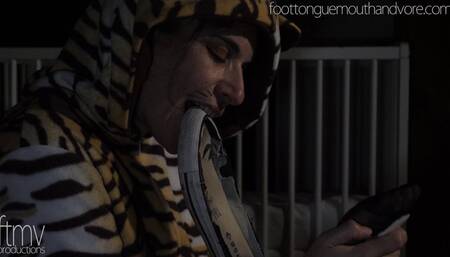 Tiger Trouble 3: Schoolgirl Home Alone