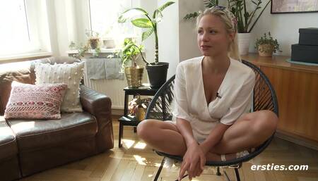 Ersties - When Gabi smiles, it gets hot - Solo Lust from Berlin