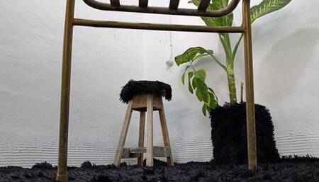 Seen from behind she taps her high heels against her heel and reveals her beautiful soles (2)