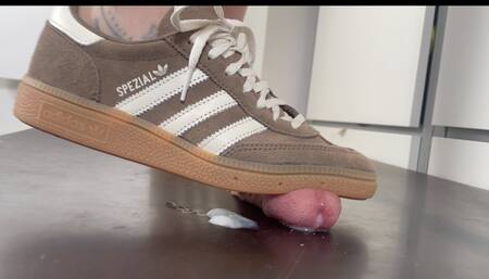 An Adidas Spezial Special :) - Shoejob and Sneakerfetish with Cocktrampling and Handjob - CBT and Fullbodyweight Cock Crush - 3 camera Edit - 4k quality