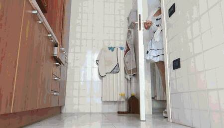 Maid in the kitchen WMV (1920x1080) FHD