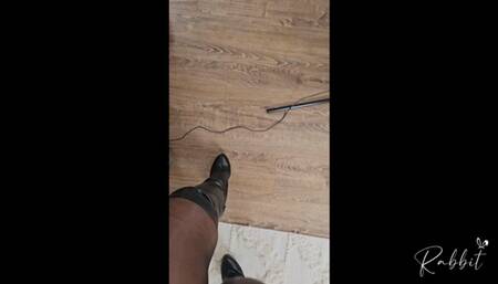 Matriarch Ezada Sinn pussy whips Rabbit into submission