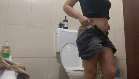 Long toilet dumpingg