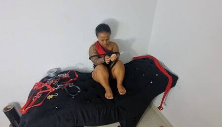 Sexy brunette with a forked tongue spitting and licking a dwarf's tongue By Evelyn Boarque and Evil Dwarf Cam Full HD