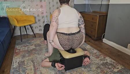 Breath Control By Booty: My Slave Fades Out Beneath Me