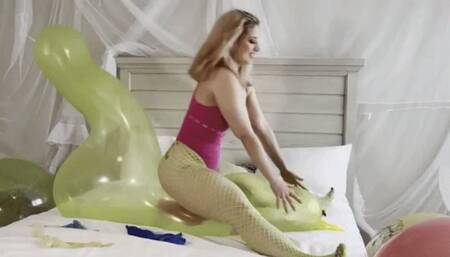 Galas Looner Riding Bouncing & Popping Balloon Shapes - HD 1080p mp4